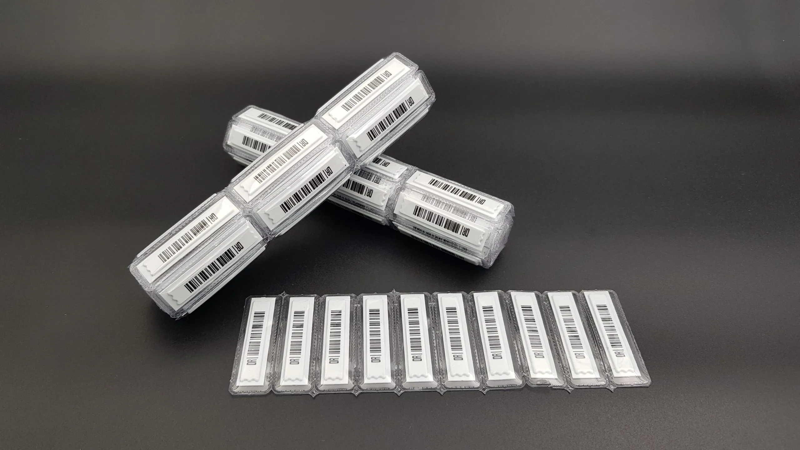 لیبل AM ضد آب مدل DR بارکدار(بسته1000 عددی)